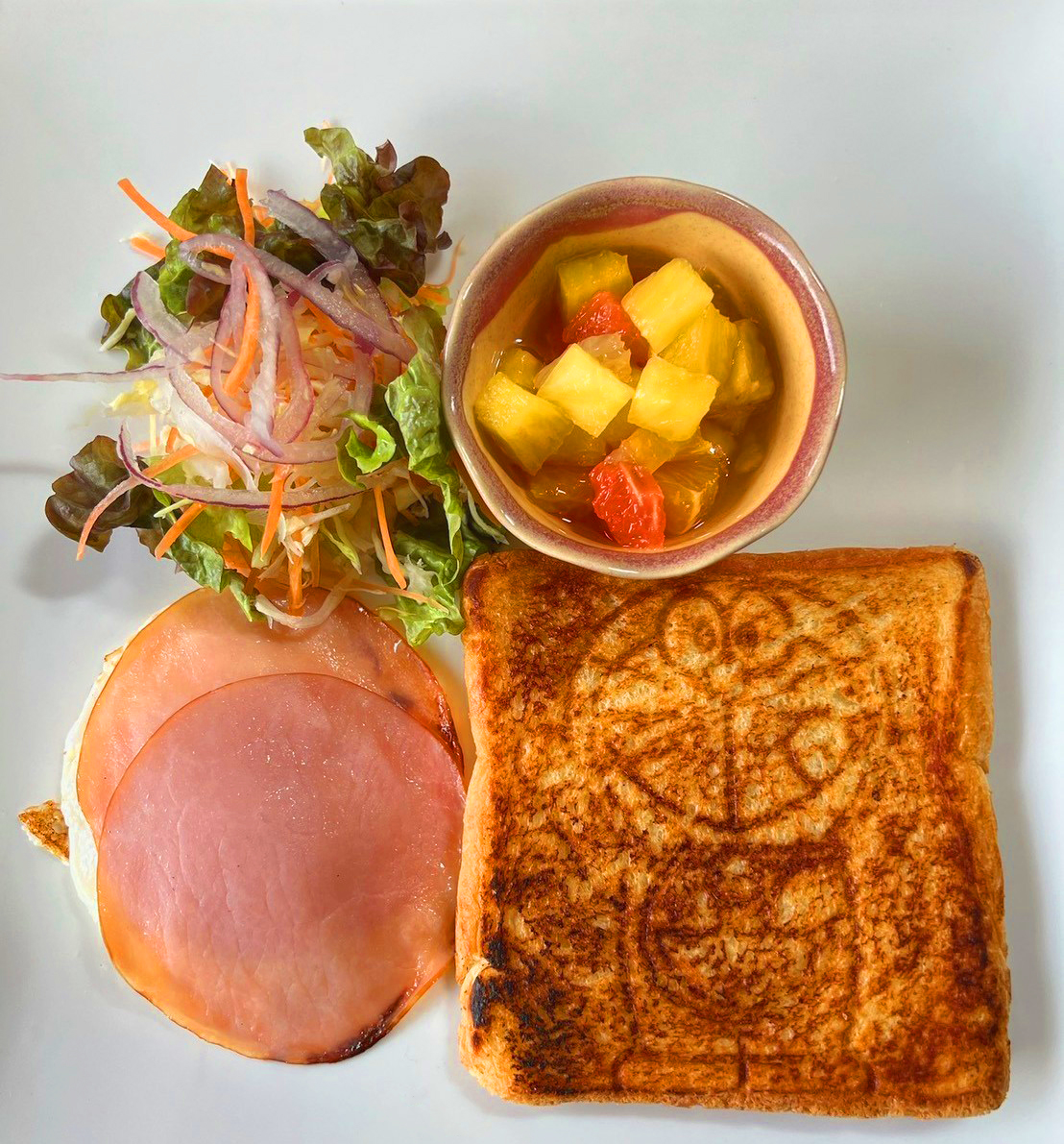 モーニングセットA食パンサラダ